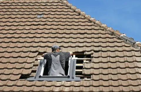 Pose de velux - Le Revest-les-Eaux